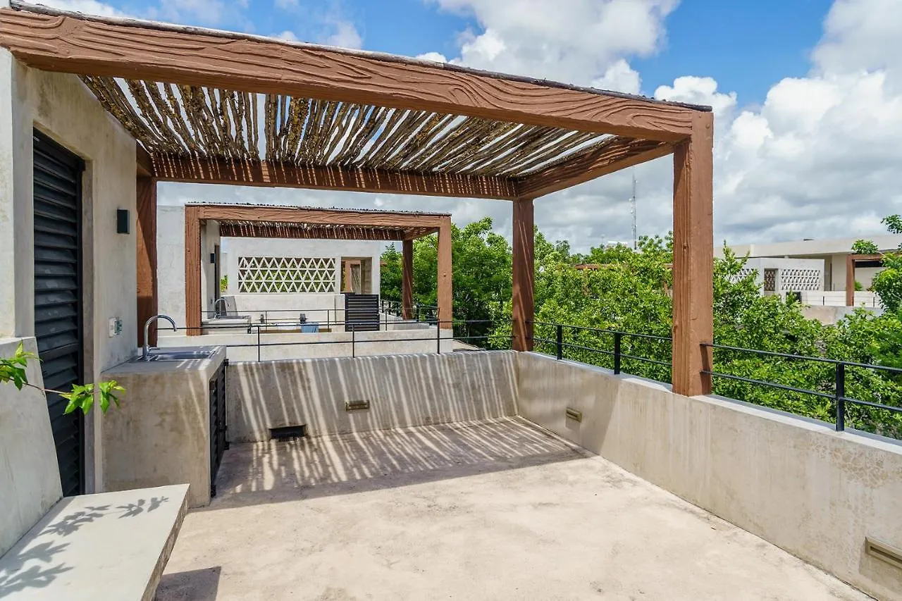 Eco-Sustainable Luxury Between Beach Hotspots & Tulum Town By Stella Rentals דירה